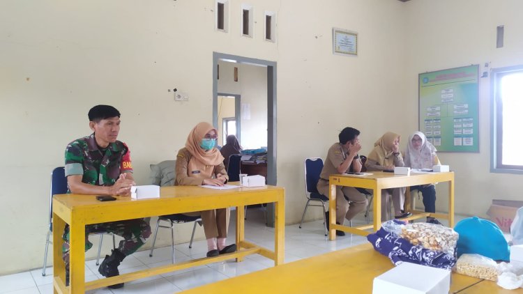 BABINSA PAGENTAN HADIRI REMBUG STUNTING DESA KASMARAN