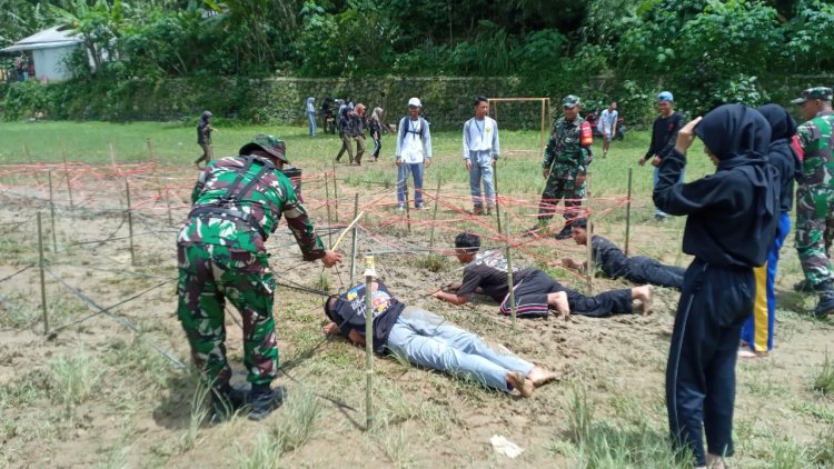 DANRAMIL 18/PAGENTAN BESERTA ANGGOTA MEMBERIKAN MATERI WASBANG MELALUI KEGIATAN OUT BOUND DI SMK N 1 PAGENTAN